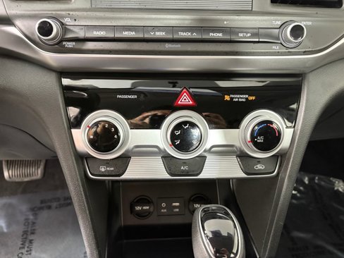 Used 2019 Hyundai Elantra SE w/ Cargo Package image 19