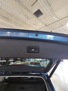 Used 2019 Volkswagen Tiguan SEL image 33