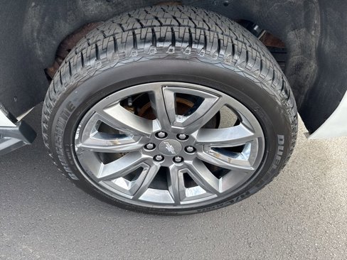 Used 2018 Chevrolet Tahoe LT image 14