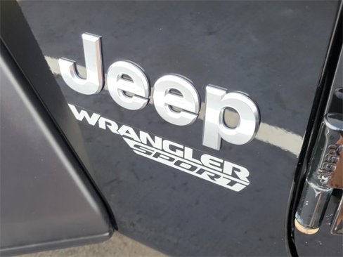 Used 2020 Jeep Wrangler Sport image 7