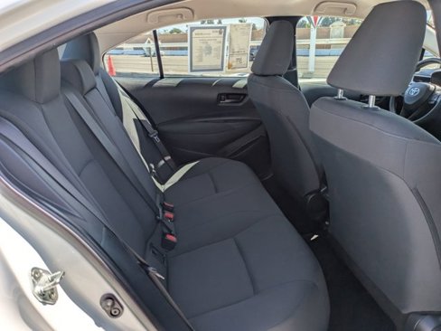 Used 2023 Toyota Corolla LE image 7
