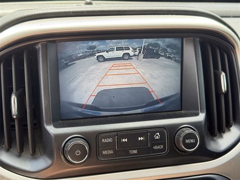 Used 2016 GMC Canyon SLE image 21