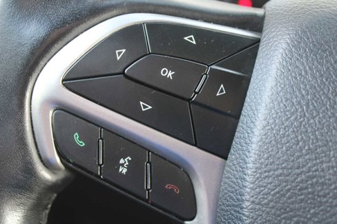Used 2020 Jeep Grand Cherokee Altitude image 27
