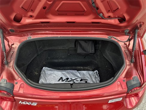 Used 2016 MAZDA MX-5 Miata Grand Touring image 9
