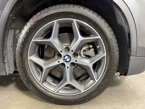Used 2018 BMW X1 xDrive28i image 9