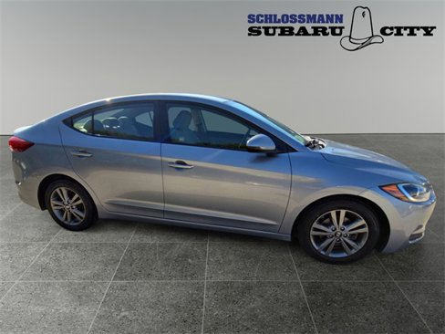 Used 2017 Hyundai Elantra SE image 10