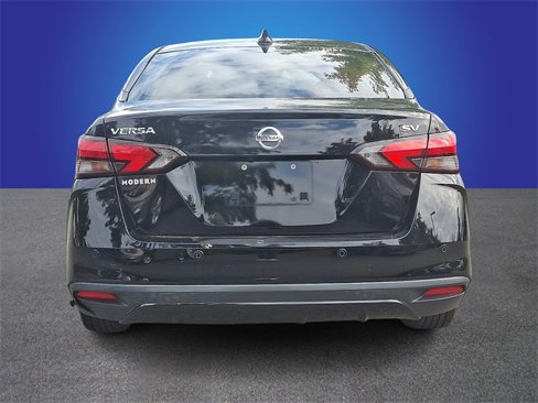 Used 2020 Nissan Versa SV image 5
