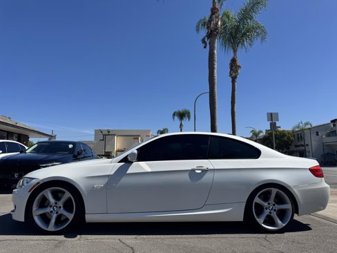 Used 2012 BMW 335i Coupe w/ M Sport Pkg image 2
