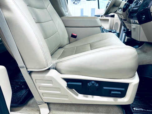 Used 2010 Ford F350 Lariat image 36