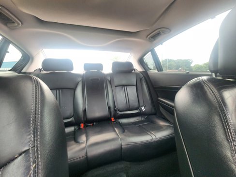 Used 2016 Kia K900 Luxury image 17