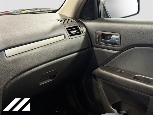 Used 2011 Ford Fusion SE w/ 202A Rapid Spec Order Code image 23