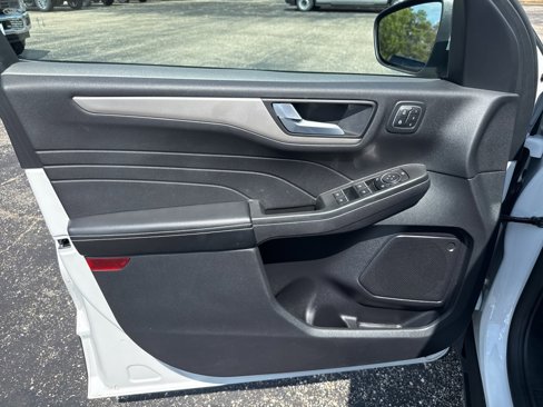 Used 2022 Ford Escape SEL w/ Technology Package image 28