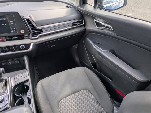 Used 2023 Kia Sportage LX image 18