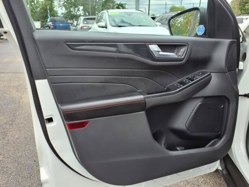 Used 2023 Ford Escape ST-Line w/ Tech Pack #1 image 11