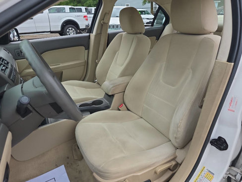Used 2009 Ford Fusion SE image 11
