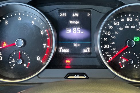 Used 2021 Volkswagen Tiguan SE R-Line image 28