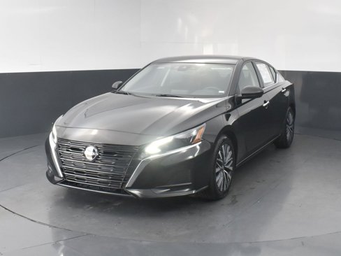 Used 2024 Nissan Altima 2.5 SV image 19