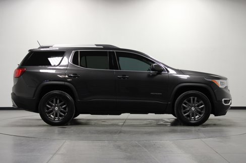 Used 2017 GMC Acadia SLT image 3