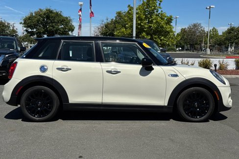 Used 2018 MINI Cooper S image 3