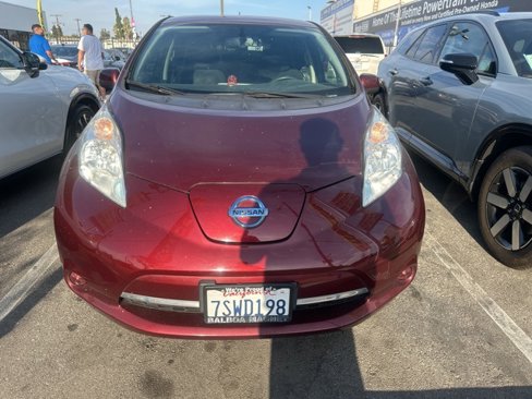 Used 2016 Nissan Leaf SV image 4