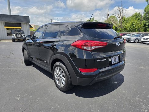 Used 2018 Hyundai Tucson SE image 3