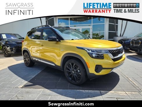 Used 2022 Kia Seltos Nightfall Edition image 1