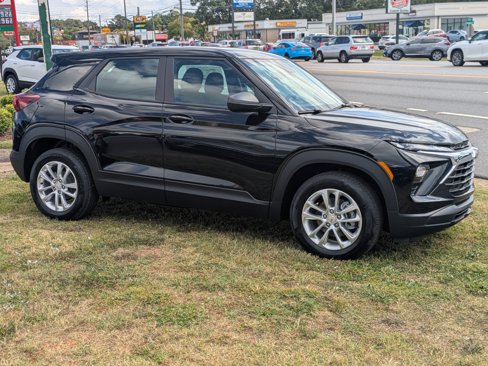 New 2026 Chevrolet TrailBlazer LS image 2