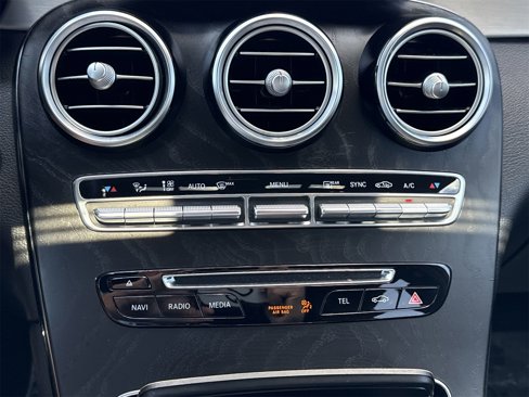 Used 2019 Mercedes-Benz GLC 300 4MATIC Coupe image 21