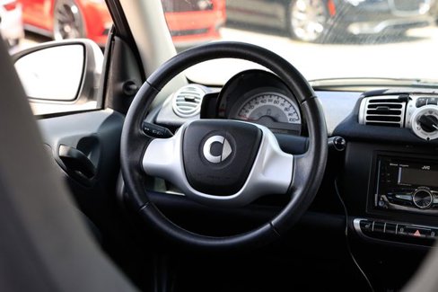 Used 2014 smart fortwo pure image 22
