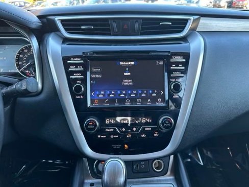 Used 2018 Nissan Murano SV image 22