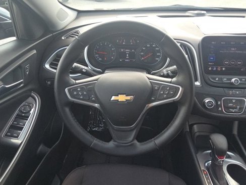 Used 2023 Chevrolet Malibu RS image 21