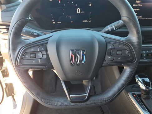 Used 2024 Buick Envista Preferred image 12