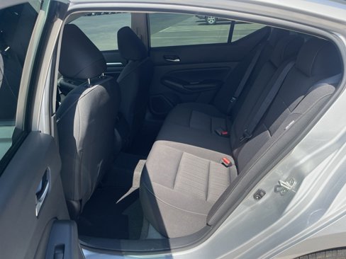 Used 2022 Nissan Altima 2.5 SV image 11
