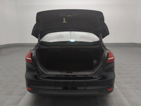 Used 2018 Ford Focus SEL image 29