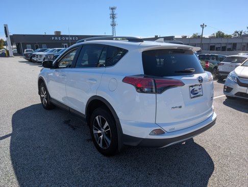 Used 2018 Toyota RAV4 XLE image 5