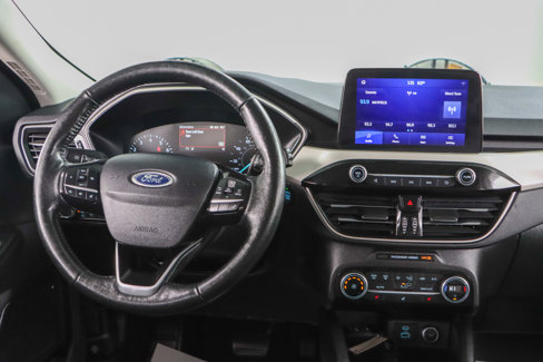 Used 2021 Ford Escape SE w/ Cold Weather Package image 17
