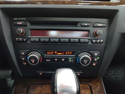 Used 2008 BMW 335xi Sedan image 17