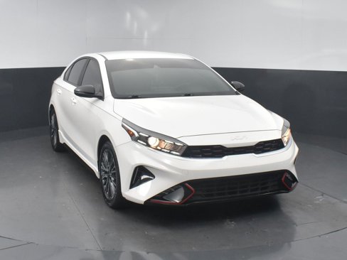 Used 2023 Kia Forte GT-Line image 2