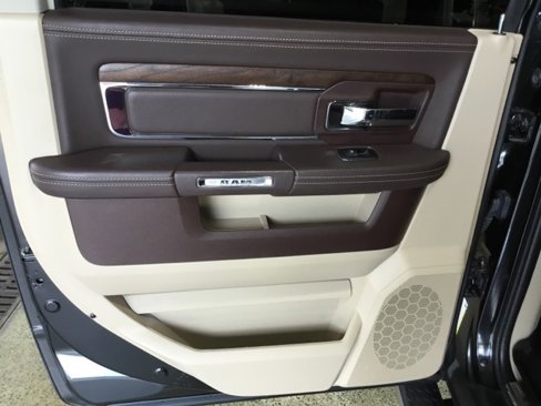 Used 2015 RAM 1500 Laramie Longhorn w/ Convenience Group image 44