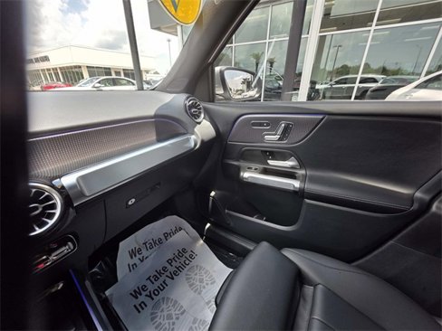 Certified 2021 Mercedes-Benz GLB 250 w/ Premium Package image 38