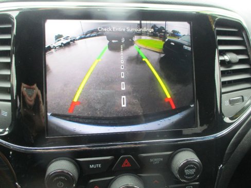 Used 2021 Jeep Grand Cherokee Laredo X image 6