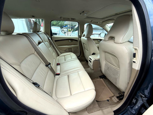 Used 2008 Volvo XC70 3.2 image 38