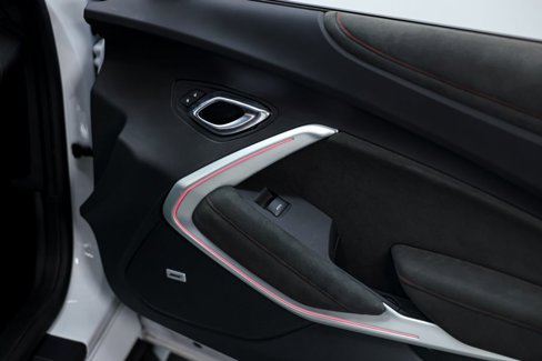Used 2020 Chevrolet Camaro ZL1 image 26