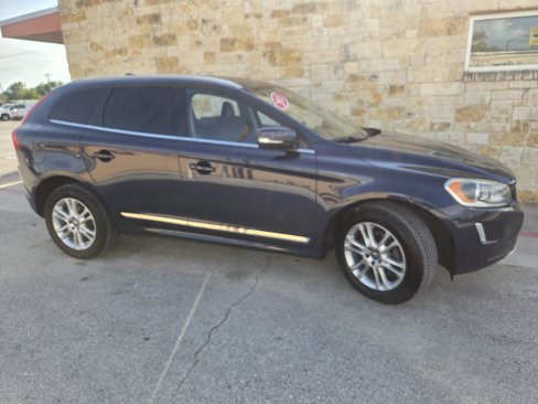 Used 2015 Volvo XC60 T5 Premier w/ Proximity Package image 18