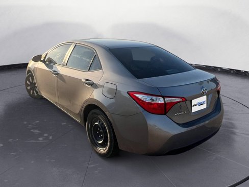 Used 2015 Toyota Corolla L image 3