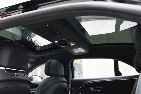 New 2026 Bentley Flying Spur Azure image 21