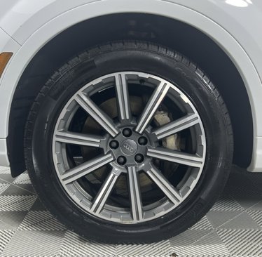 Used 2019 Audi Q7 3.0T Premium Plus w/ Premium Plus Package image 9
