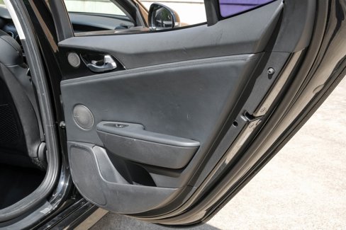 Used 2018 Kia Stinger Premium image 46
