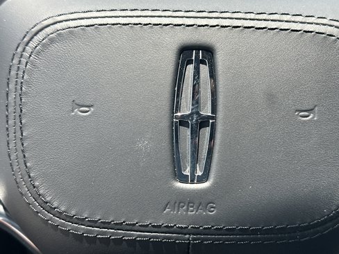 New 2025 Lincoln Nautilus Premier w/ Jet Appearance Package image 25