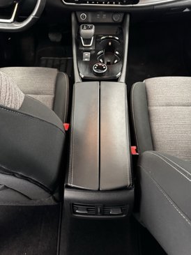 Used 2021 Nissan Rogue SV image 21